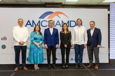 conferencia-amchamdr-casa-de-campo-febrero-2025-6.jpg