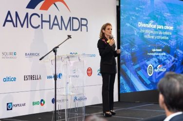 conferencia-amchamdr-casa-de-campo-febrero-2025-17.jpg