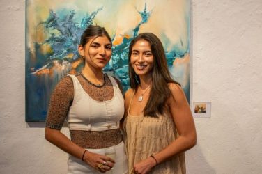ABRIL SELAYA Y ALIÑA SELAYA.jpg