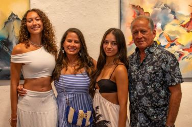 YAELIZ AVILÉS, YUIZA AVILÉS, VALERIA BERMÚDEZ Y FÉLIX AVILÉS.jpg