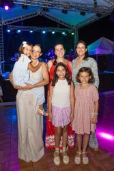 EleanorBeauchet,MariaEugeniaDelCastillo,MarielaRamos,ElisaAmeliaMallen,SaraMalla,CaterinaBeauchet_lw.jpg