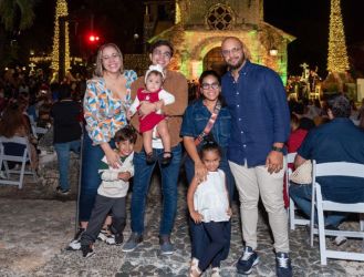Rosanna Santana,jhonn Lee, Vanessa Martinez y Giuseppe Ser.jpg