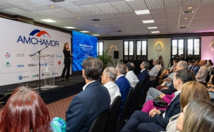 conferencia-amchamdr-casa-de-campo-febrero-2025-11