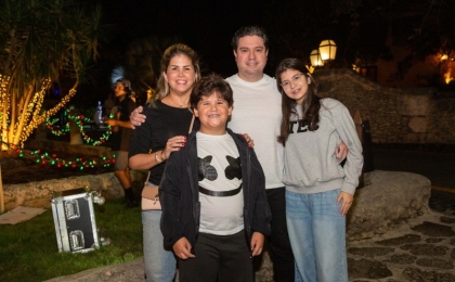 Paola Mendoza, Felipe Campos, Adriana Campos, and Alejandro Campos