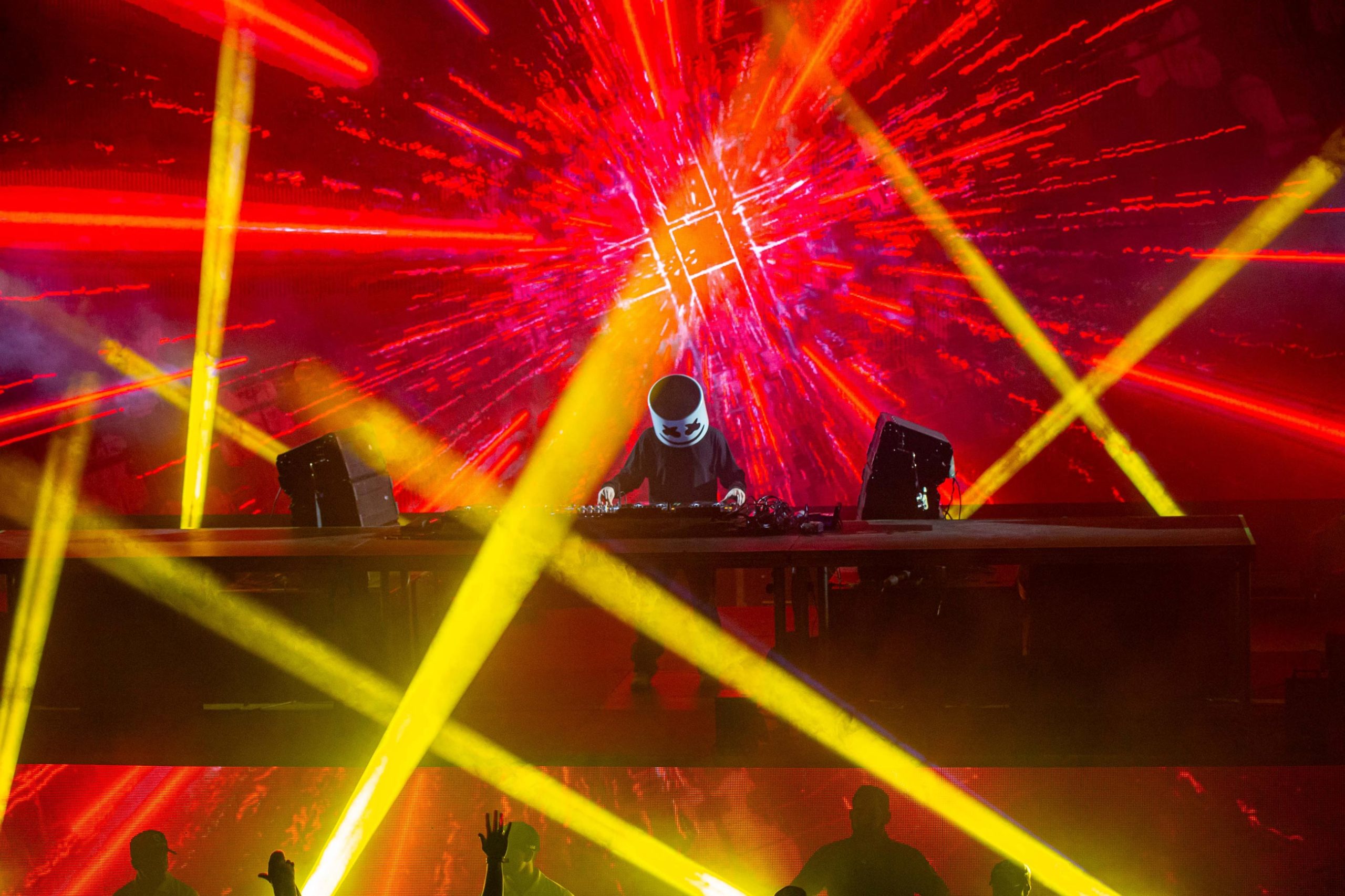 Marshmello and Los Ilegales close out the year in Altos De Chavón