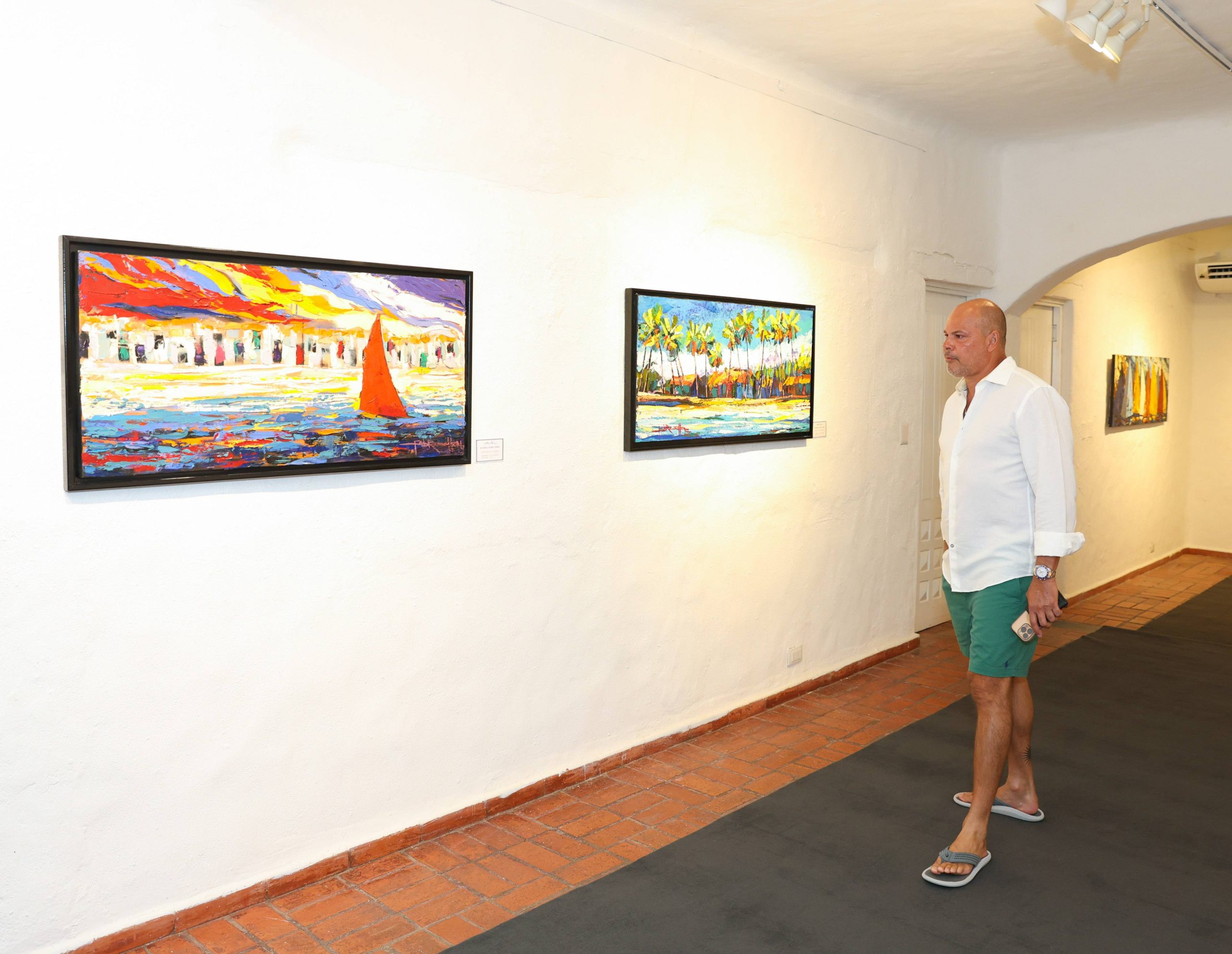 Fabre Sallent's exhibition successfully concludes at the Altos de Chavón Gallery