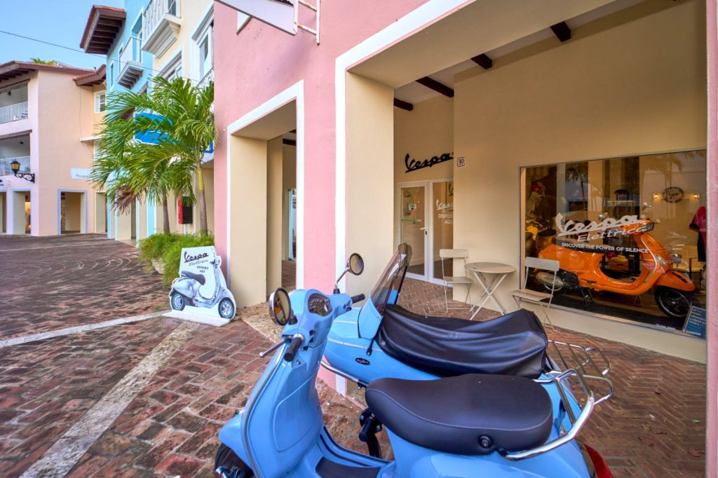 business marina Vespa