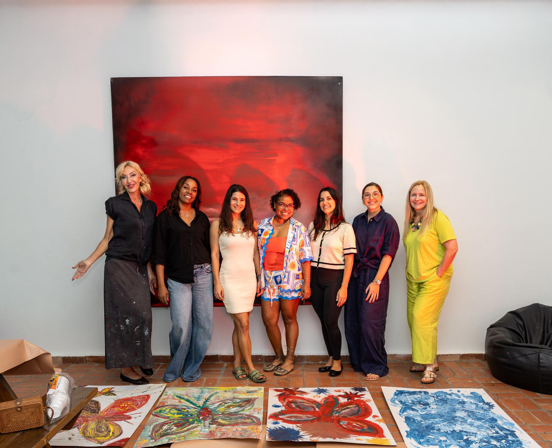 Art and Connection at the “Sip & Paint” with Artist Dita Stepanova at the Altos de Chavón Art Gallery