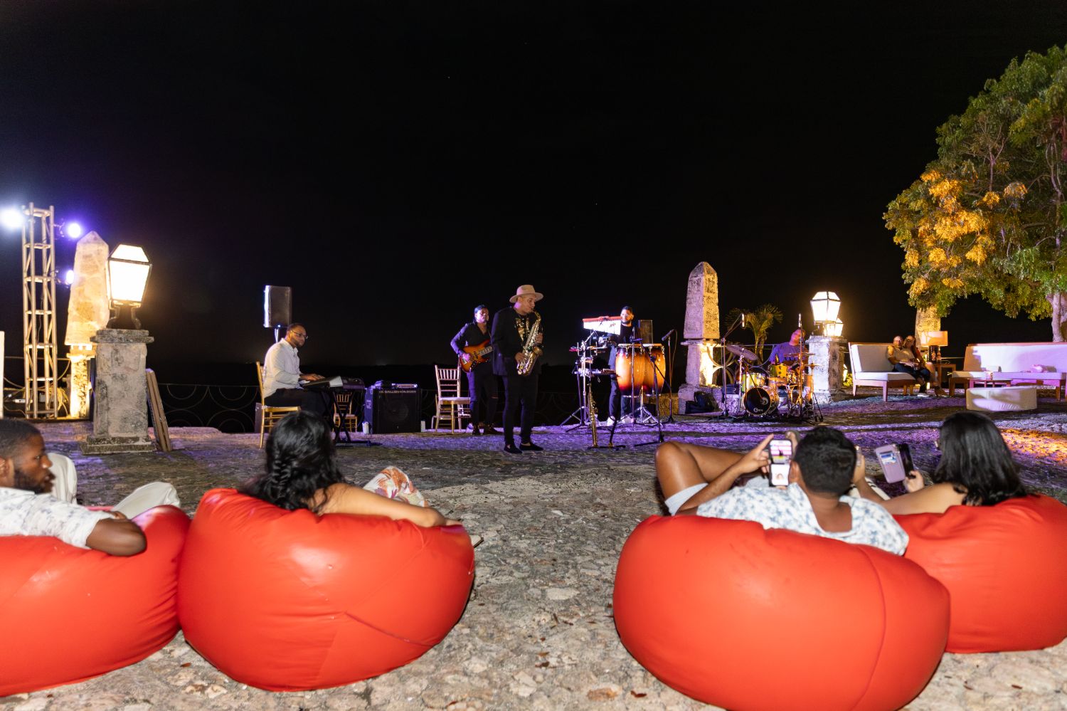 Jazzy Night delights Chavón visitors with healthy entertainment for the whole family