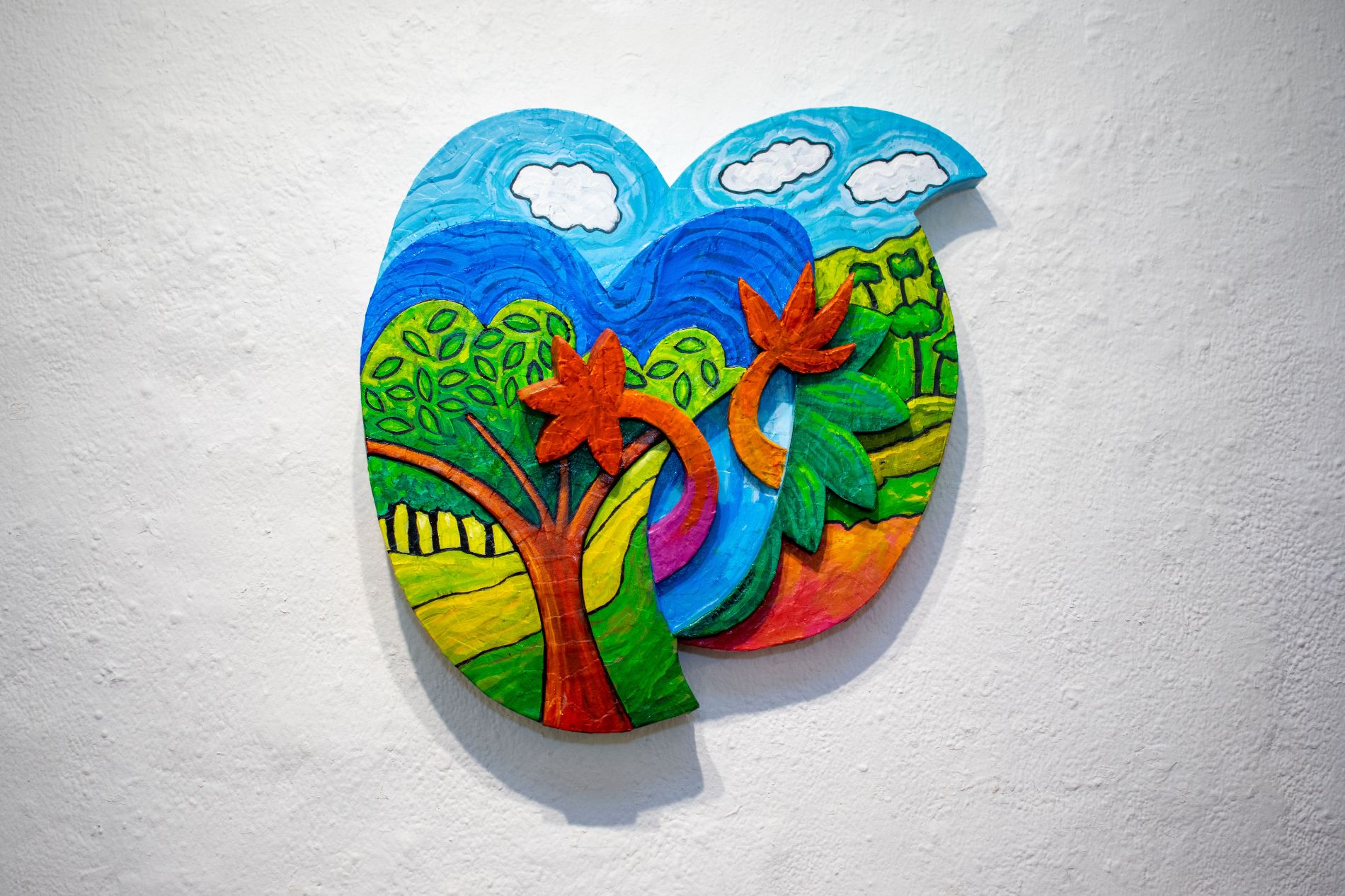 The exhibition "Conversations with the Land" by Fernando Tamburini concludes at the Altos de Chavón Art Gallery.