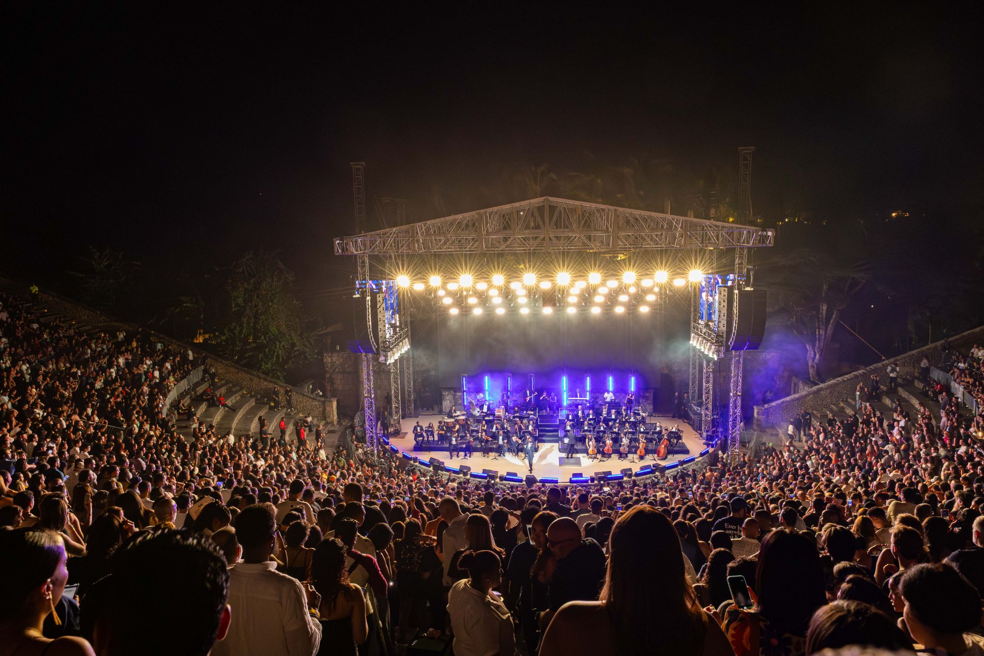 Yandel and the National Symphony Orchestra Make History at Altos de Chavón
