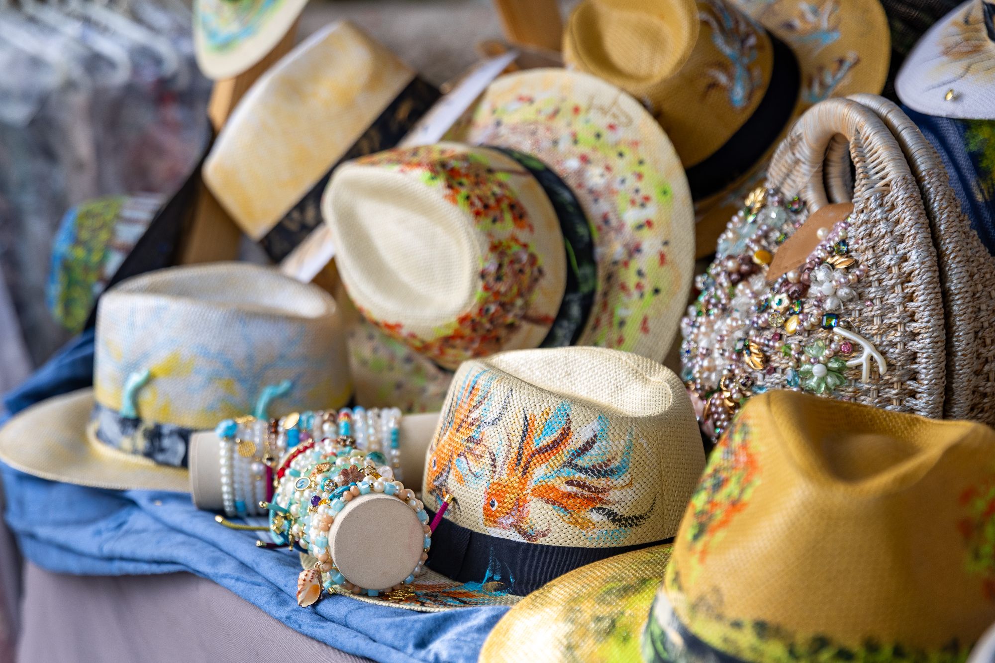 Altos de Chavón celebra el «Chavón Market: Pre-Loved Edition» a beneficio del PBO y Fundación MIR